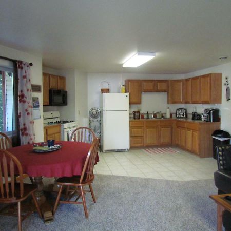 Peaceful 3 bdrm Alaskan getaway Wasilla Bagian luar foto